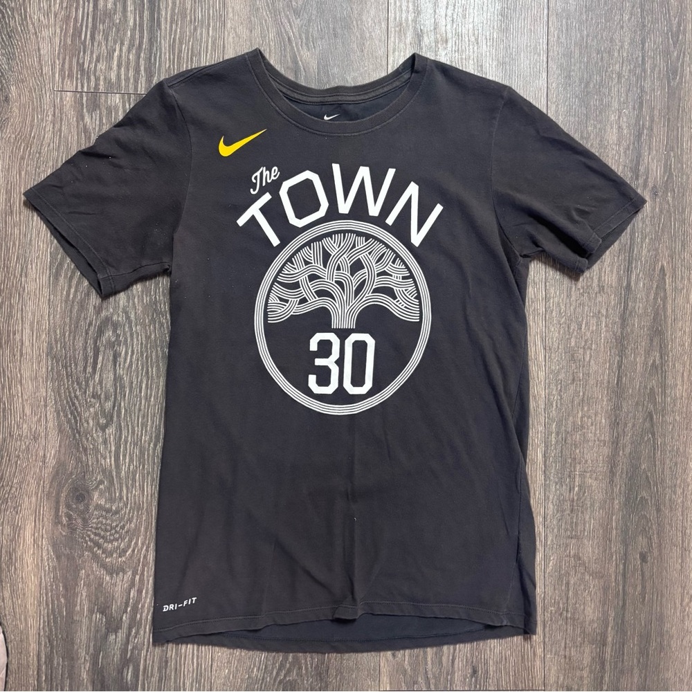 Curry Nike athletic cut size small Nike shirt